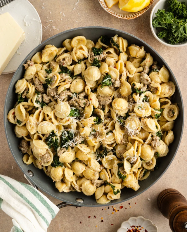 Weeknight Dinners (Pre-Order)  | Exclusive